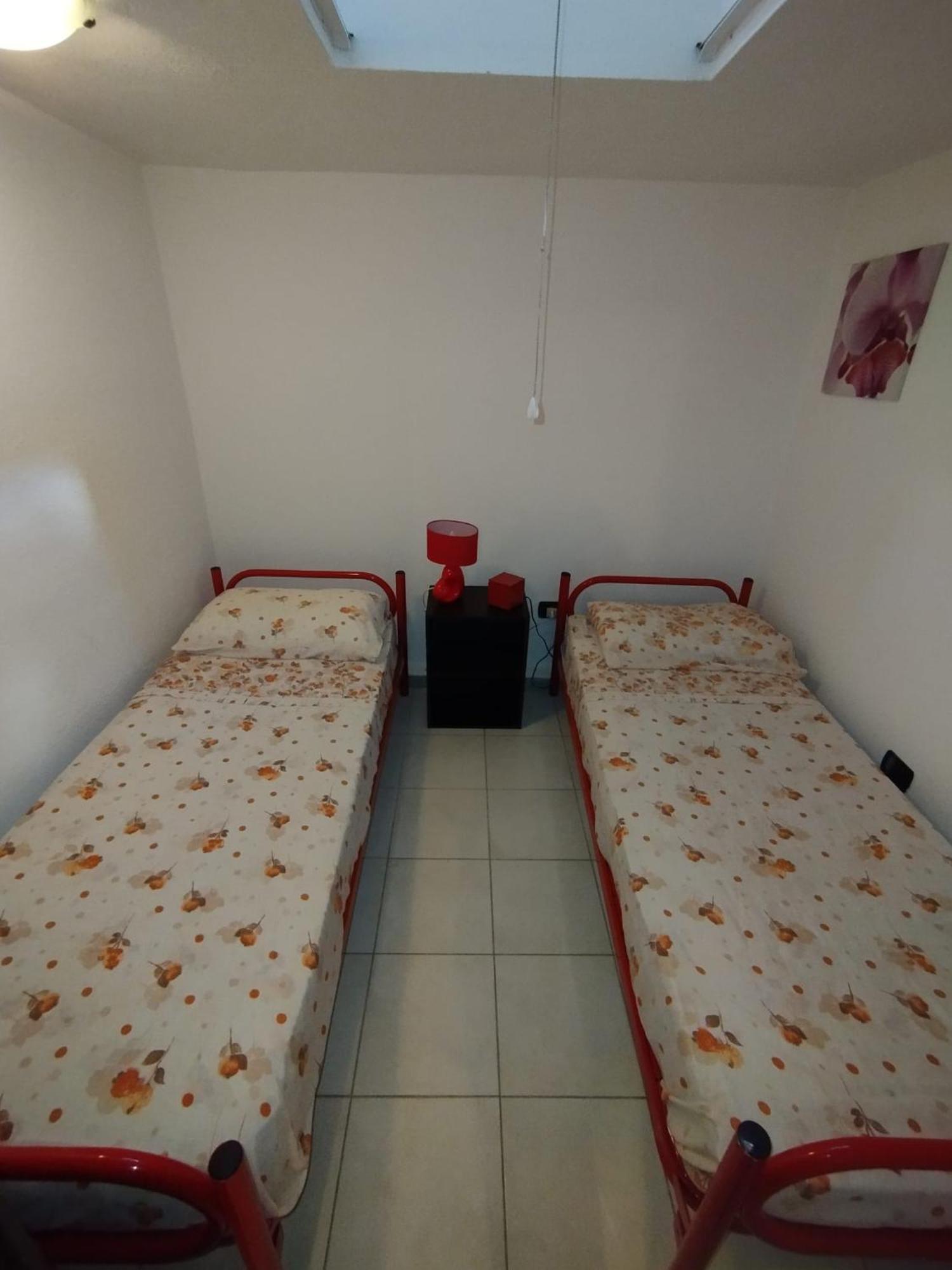 Casa Vacanze Cettina Home 3 Mt 50 Dal Mare Terra Mala ภายนอก รูปภาพ